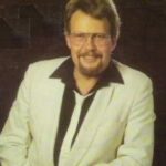 Portretfoto van Herman Lippinkhof, Twentse zanger uit Boekelo