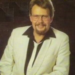 Portretfoto van Herman Lippinkhof, Twentse zanger uit Boekelo