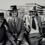 Normaal met hoeden en pakken, de Achterhoekse boerenrockband, begin jaren zeventig