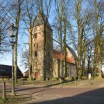 De romaanse Sint-Bonifatiuskerk in Vries, Drenthe
