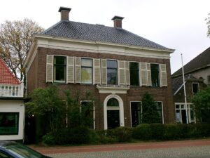 Een herenhuis aan de Brink in Zuidlaren